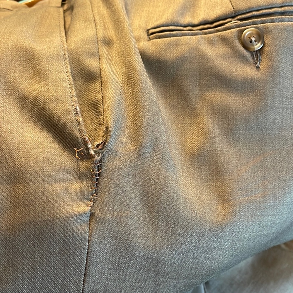 Mens 3 piece suit - Picture 4 of 6